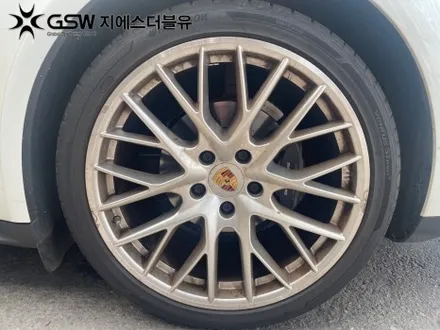 [화성 휠수리] 포르쉐 파나메라4 21인치 다이아컷팅 휠복원 잘하는 업체! 지에스 더블유 추천드립니다! / 성남시 시흥동