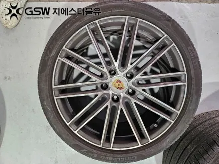 판교 포르쉐 파나메라 4S 21인치휠 다이아컷팅 휠복원 잘하는 업체 소개해 드립니다! / 성남시 시흥동