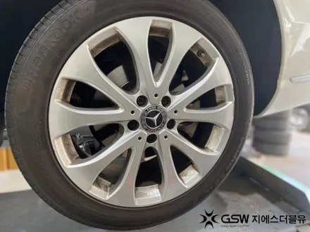 벤츠 휠복원 E220D 18인치휠 실버 스크래치 수원 휠복원 / 성남시 시흥동