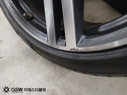 판교 BMW 휠복원 BMW 6GT 휠 스크래치, 교체보다 먼저 확인해 보세요. / 성남시 시흥동