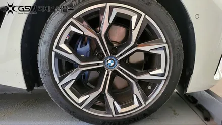 일산 휠복원 BMW I4 19인치휠 다이아컷팅 휠복원 작업 방법은? / 성남시 시흥동