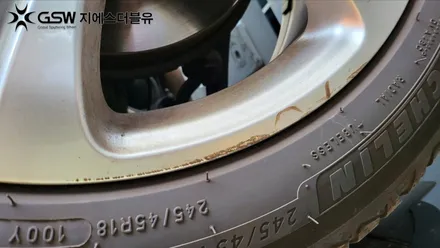 용인 벤츠 휠복원 E클래스 18인치휠 실버 스크래치 작업 / 성남시 시흥동