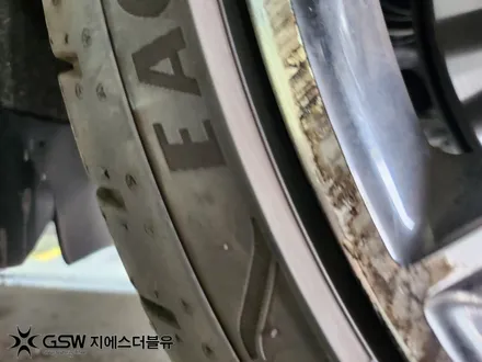 수원휠복원 제네시스 EQ900 19인치휠 반광 스크래치 작업 후기 / 성남시 시흥동