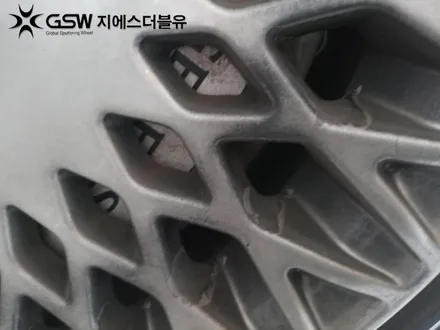 파주 휠수리 제네시스 G80 19인치휠 반광 스크래치 수리 장착 작업 후기 / 성남시 시흥동