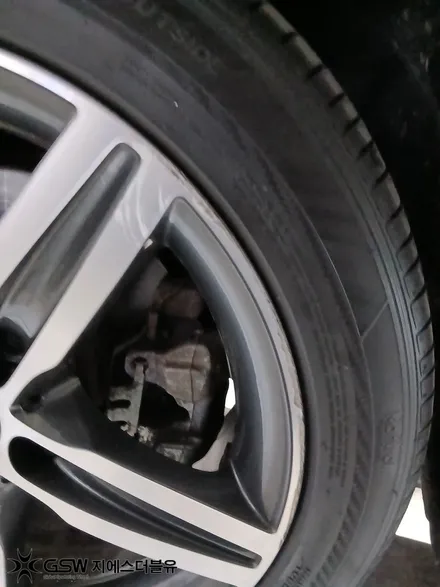 성남 BMW 118D 휠복원 다이아컷팅으로 다시 살아난 휠 / 성남시 시흥동