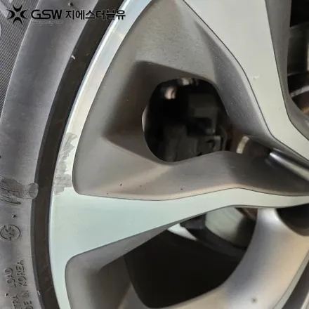 판교 BMW X6 휠도색 순정 컷팅휠에서 블랙 유광으로 드레스업 / 성남시 시흥동