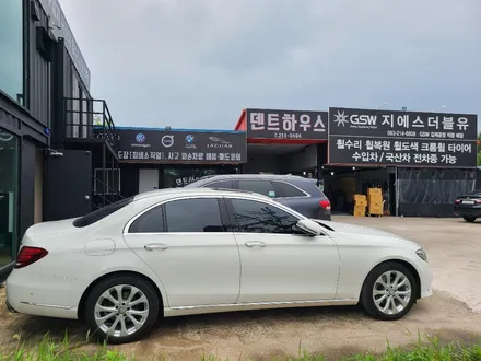 벤츠E클래스 휠 복원[수입차휠수리, 수입차휠복원, 전주휠, 익산휠,군산휠,대전휠,광주휠,전주휠수리,전주휠복원,수전사,중고타이어,전면컷팅복원,스퍼터링,크롬,블랙크롬,분체도장] / 광주 서구 매월동