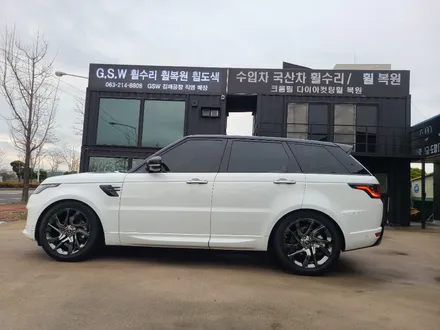 랜드로버 블랙크롬 / 광주 서구 매월동