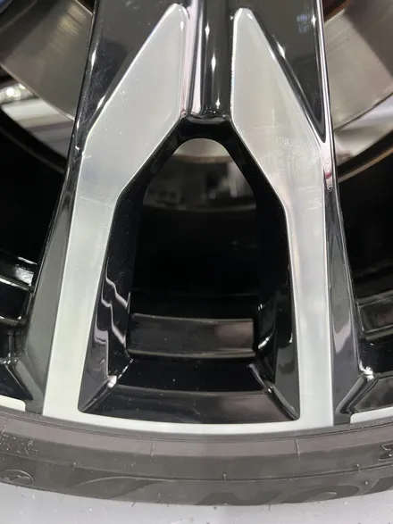 지에스더블유 BMW X7 휠수리 휠복원 부안휠 고창휠 / 광주 서구 매월동