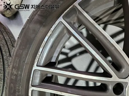 광주 휠복원 포르쉐 파나메라 4S 21인치휠 상처로 인한 다이아컷팅 휠복원 작업 후기 / 광주 서구 매월동