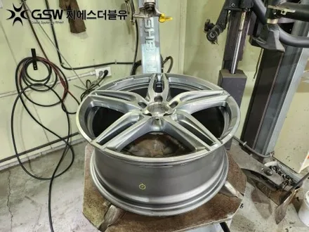 대구 벤츠 E220D AMG 19인치휠 다이아컷팅 휠복원 작업 후기 / 광주 서구 매월동