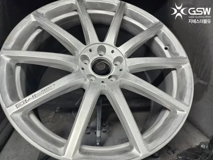 벤츠 S500 AMG 20인치 휠복원 전문적인 순정 휠도색 / 광주 서구 매월동