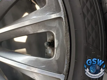 전주 BMW 750LI 19인치 휠 주차 상처로 인한 휠 복원 및 휠 도색 작업 후기! / 광주 서구 매월동