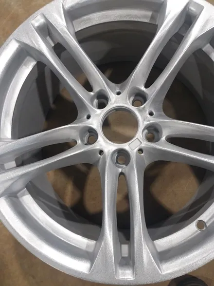 [지에스더블유 전주점] BMW 520D 18인치 순정휠 휠복원 후 스퍼터링 휠도색 [전주휠도색][전주휠복원][전주휠수리] / 광주 서구 매월동