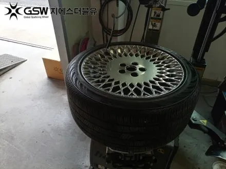 경기도광주 휠복원 제네시스 G80 19인치휠 긁힘으로 인한 반광 스크래치 휠복원 작업 후기 / 광주 서구 매월동