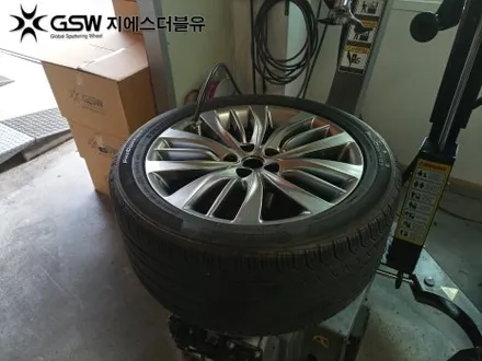 아산 휠수리 제네시스 DH 19인치휠 상처로 인한 반광 스크래치 휠복원 작업 후기 / 광주 서구 매월동