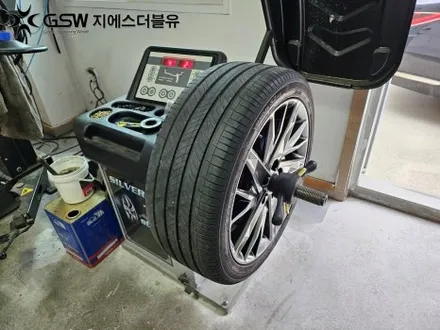 군산 그랜저 IG 19인치휠 상처로 인한 반광 스크래치 휠복원 작업 후기 / 광주 서구 매월동