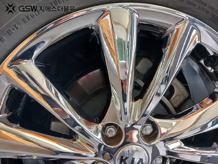 카니발 19인치 휠도장면 떨어짐으로 인한 화이트 크롬 휠도색 작업 후기 / 광주 서구 매월동