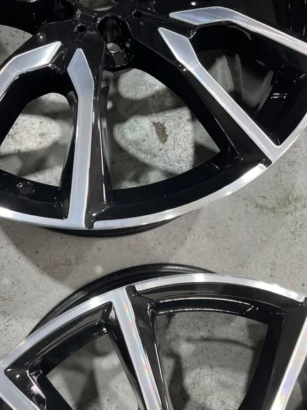 지에스더블유 BMW X7 휠수리 휠복원 부안휠 고창휠 / 광주 서구 매월동