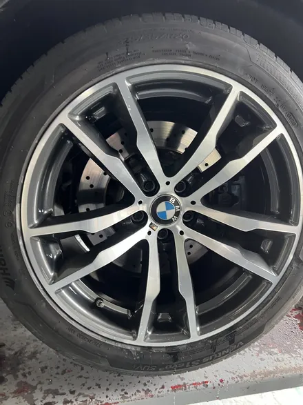 BMW X5 휠복원 휠도색[전주BMW X5휠복원][대전BMW X5휠복원휠도색][광주컷팅휠복원][광주휠도색][광주중고휠][분체도장][수입차휠복원] / 광주 서구 매월동