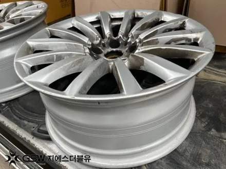 BMW 6GT 19인치휠 광주 휠복원 / 광주 서구 매월동