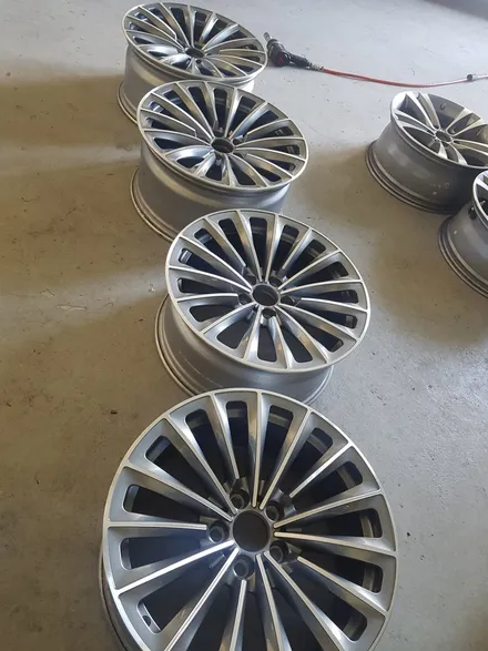 BMW 7시리즈 휠복원[전주휠][전주휠수리][전주중고휠][전주휠복원][익산휠][익산휠복원수리][군산휠복원][군산중고휠] / 광주 서구 매월동
