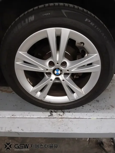 부산 BMW 2시리즈 17인치 휠복원 후기 실버 휠 스크래치 복원으로 새 휠처럼 / 광주 서구 매월동