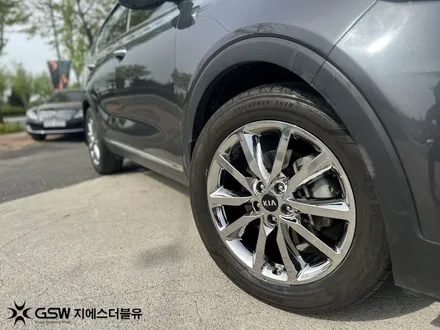 전주 휠도색 후기｜기아 쏘렌토 19인치 화이트 크롬 휠복원으로 새차 느낌 완성! / 광주 서구 매월동