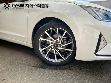 군산 중고휠 현대 아반떼 AD 17인치 휠 긁힘으로 인한 다이아컷팅 휠복원 작업 후기 / 광주 서구 매월동