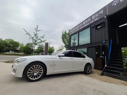 BMW 7시리즈 휠복원 [휠수리 지에스더블유 수입차휠수리 수입차휠복원 전주휠 익산휠 군산휠 대전휠 광주휠 전주휠수리 전주휠복원 스퍼터링 블랙크롬 분체도장 휠도] / 광주 서구 매월동