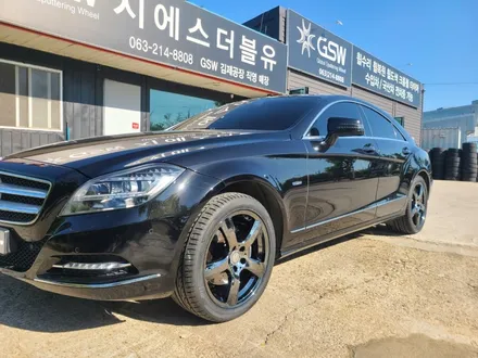 [벤츠CLS 휠 복원] 지에스더블유 수입차휠수리 수입차휠복원 전주휠 익산휠 군산휠 대전휠 광주휠 전주휠수리 전주휠복원 스퍼터링 블랙크롬 분체도장 휠도장 휠도색 / 광주 서구 매월동