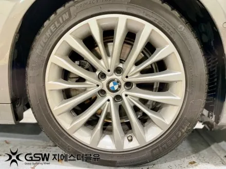 BMW G30 520D 18인치휠 일산 휠도색 잘하는 업체 추천드립니다! / 광주 서구 매월동