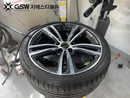 BMW 320D 19인치휠 강남 휠복원 잘하는 업체! 지에스 더블유! / 광주 서구 매월동