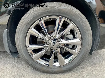 [오산휠도색] 카니발 19인치 휠 특별한 화이트 크롬 휠도색 작업 후기 / 광주 서구 매월동