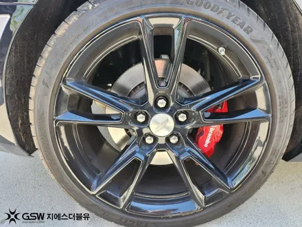 쉐보레 카마로SS 20인치휠 블랙유광 부산 휠도색 / 광주 서구 매월동