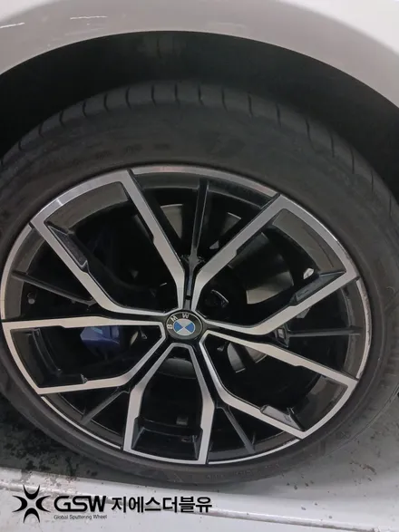 교체 없이 완벽 복원! 판교 BMW 530I 19인치 다이아컷팅 휠복원 / 광주 서구 매월동