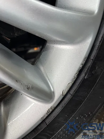 BMW 미니쿠퍼 17인치 휠복원 순정 실버색상 휠 도색작업 지에스더블유전주점 / 광주 서구 매월동