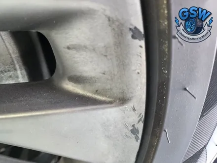 제네시스휠 EQ900 19인치 휠 상처로 인한 휠 복원 작업 후기 / 광주 서구 매월동
