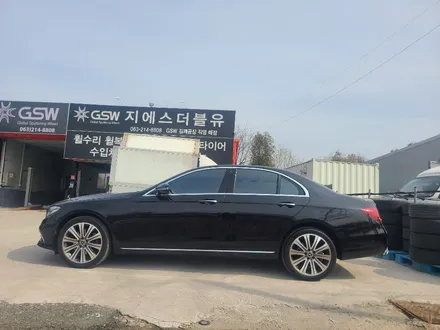 벤츠E클래스 휠 복원 [수입차휠수리 수입차휠복원 전주휠 익산휠 군산휠 대전휠 광주휠 광주휠수리 광주휠복원 광주중고차 광주매월동 광주맛집 전주휠수리 전주휠복원 스퍼터링] / 광주 서구 매월동