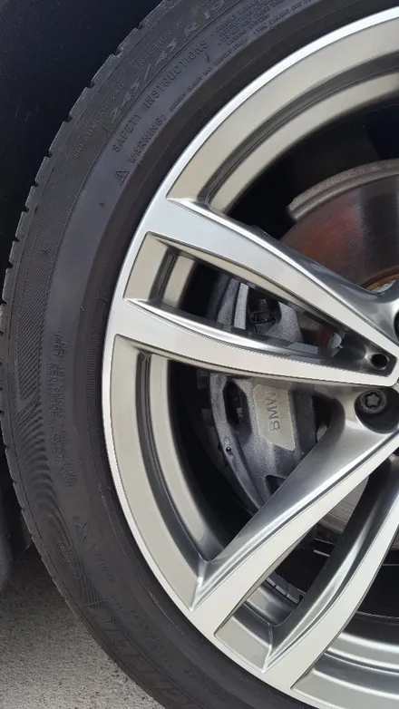 BMW  520D 순정 복원[전주BMW320D휠복원][전주BMW740D휠복원수리][전주BMW휠복원도색][전주크롬휠복원][전주벤츠GLS휠복원수리][벤츠S클래스 휠복원수리] / 광주 서구 매월동