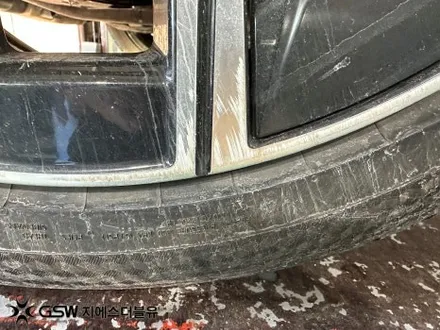 휠 교체 NO! 전주 BMW 750i 20인치 다이아컷팅 휠복원 / 광주 서구 매월동
