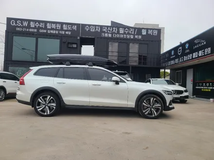 볼보V60 휠 복원 [수입차휠수리 수입차휠복원 전주휠 익산휠 군산휠 대전휠 광주휠 광주휠수리 광주휠복원 광주중고차 광주매월동 광주맛집 전주휠수리 전주휠복원 스퍼터링] / 광주 서구 매월동