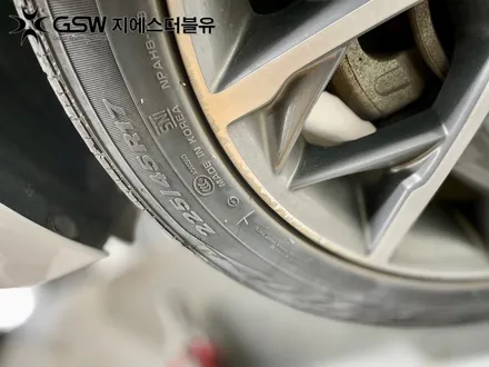 군산 중고휠 현대 아반떼 AD 17인치 휠 긁힘으로 인한 다이아컷팅 휠복원 작업 후기 / 광주 서구 매월동