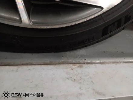 부산 제네시스 G90 20인치 다이아컷팅 휠복원 후기 출차 중 연석 스크래치 복원 / 광주 서구 매월동