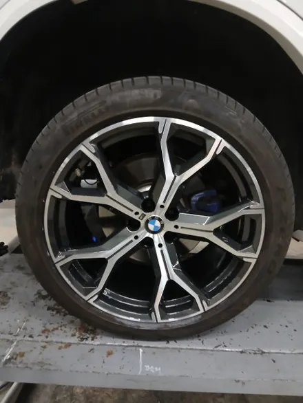 BMW X5 21인치휠 다이아몬드 컷팅 판교 휠복원 / 대전 유성구 복용동