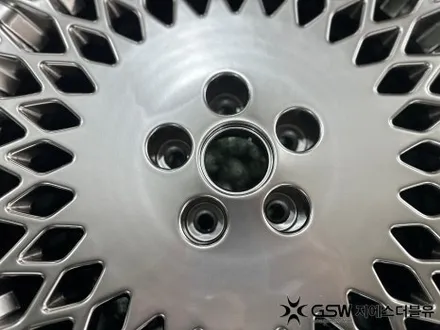 대전 제네시스 G80 휠복원 19인치 반광 스퍼터링 휠 림 스크래치 완벽 복원 후기 / 대전 유성구 복용동