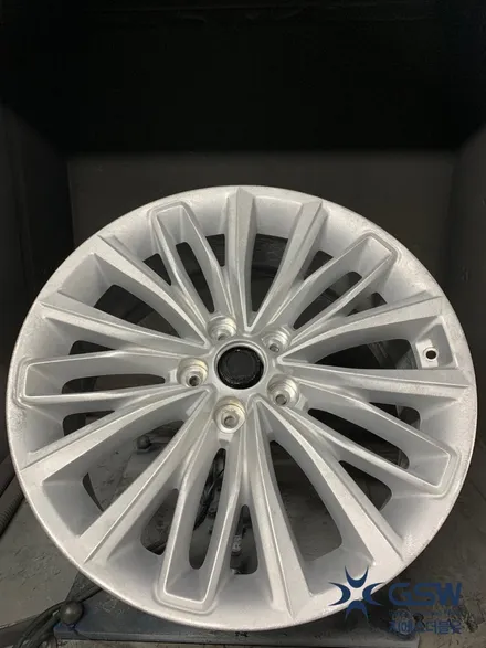 BMW5시리즈 G30 18인치 블랙크롬 휠도색 작업 / 대전 유성구 복용동