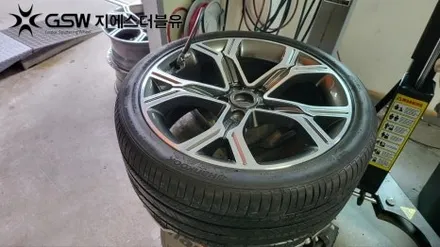 대전 스팅어 휠복원 19인치 휠 상처로 인한 다이아컷팅 휠복원 작업 / 대전 유성구 복용동
