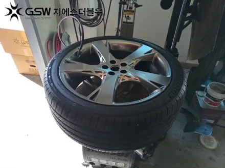 제네시스 GV80 22인치휠 반광 스크래치 청주 휠복원 / 대전 유성구 복용동