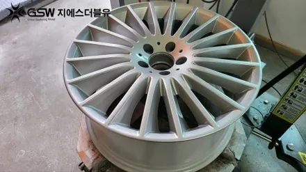 자동차 휠 복원 벤츠 S350 순정 19인치 휠 수리장착 작업 후기 / 대전 유성구 복용동